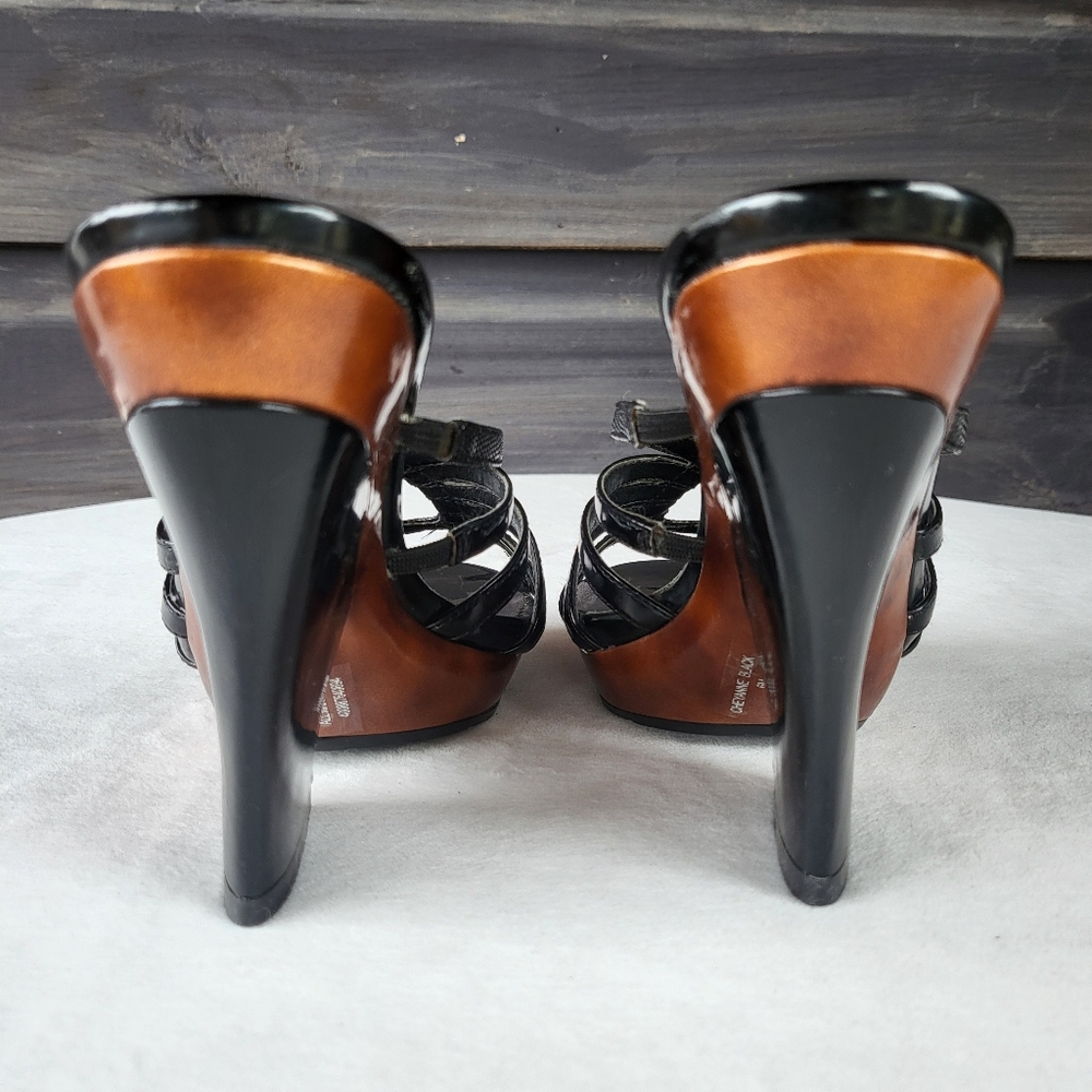 Daisy Fuentes Cheyanne Black & Bronze Strap Wedge Heel Platform Shoes | Sz. 6